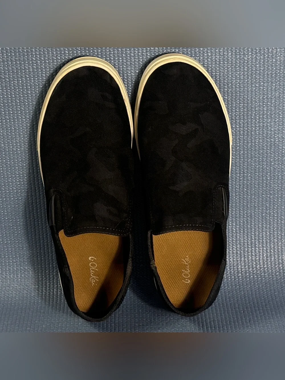 OluKai Pehuea Pai Women’s Black Camo Slip On Shoes Size 9.5